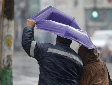Alerta por fuertes vientos en el norte y sur del país: Rachas llegarían a 100 km/h
