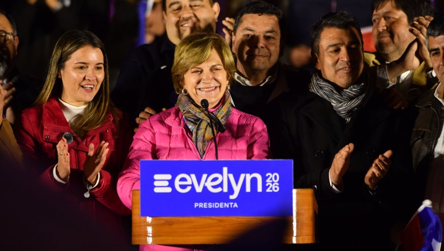 Encuesta Cadem: Jara lidera en primera vuelta, Kast baja y Matthei sube dos puntos