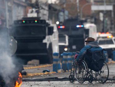 Disturbios durante romería al Cementerio General en Santiago dejan 57 detenidos