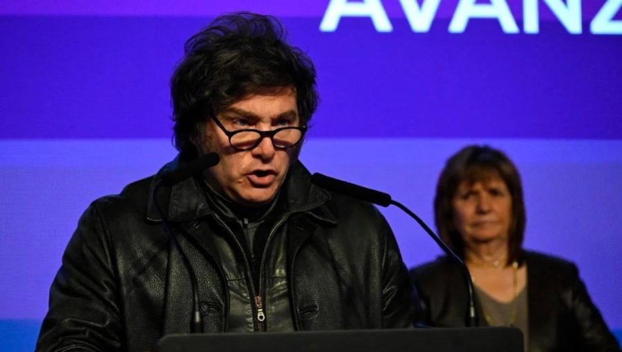 Javier Milei reconoce derrota electoral en Buenos Aires, pero asegura que su gestión "no se va a modificar, sino que se va a redoblar"