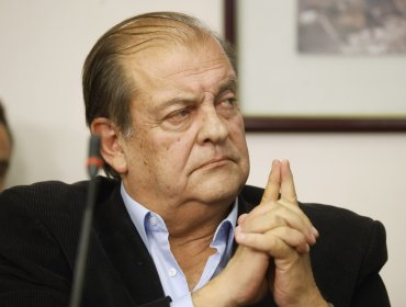 Francisco Vidal renuncia a la presidencia de TVN tras dichos de Kast sobre su rol en campaña