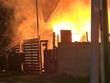 Una vivienda destruida deja incendio estructural en sector Bellavista de San Antonio