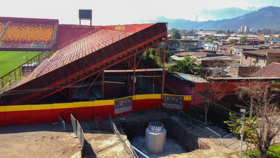 Ministro Cordero pone en duda la realización de la Supercopa por obras en el estadio Santa Laura