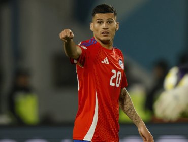 Lucas Cepeda mira con optimismo el futuro de la Roja: "Hay que colocar la bandera de Chile en lo más alto de nuevo"