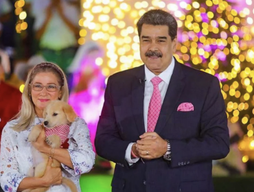 En medio de tensión con EE.UU., Maduro decreta el adelanto de la Navidad en Venezuela