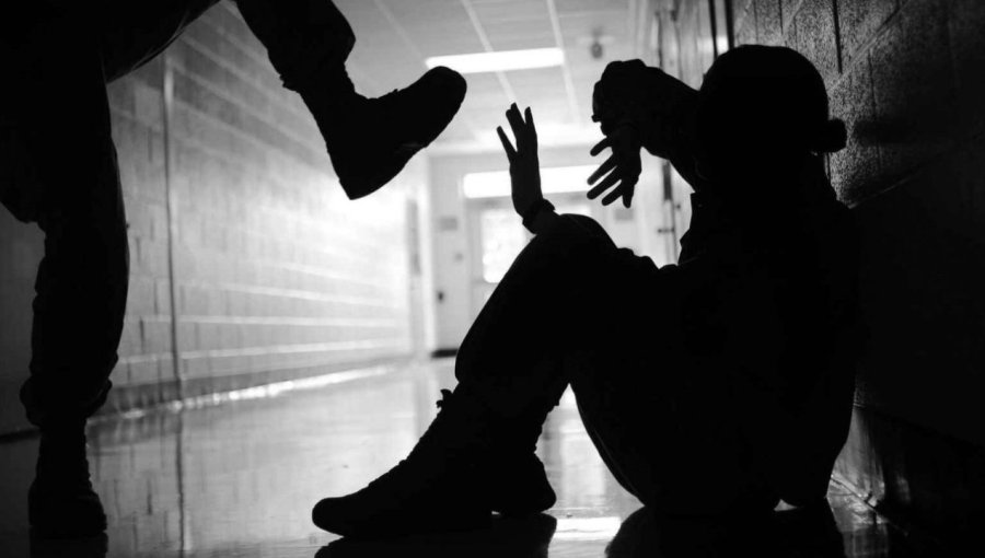 Abren investigación por presunta agresión a niño de 10 años en escuela de San Antonio