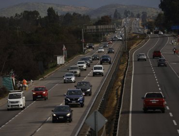 Fiestas Patrias: Más de 1 millón de autos dejarán la RM y el MOP anuncia plan especial en carreteras