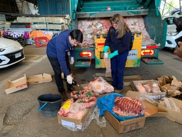 Autoridades incautan 15 toneladas de carne en mal estado y clausuran frigorífico clandestino en Recoleta