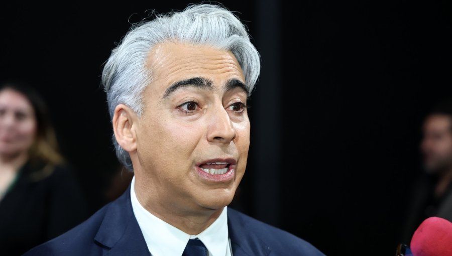¿Por qué no entré?: Enríquez-Ominami emplazó a Jara por haber sido excluido de la Primaria