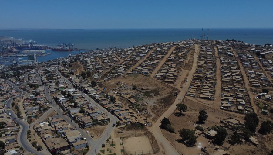 Desalojo inminente de la megatoma de San Antonio: dueños del predio dan curso al proceso ante la Corte de Valparaíso