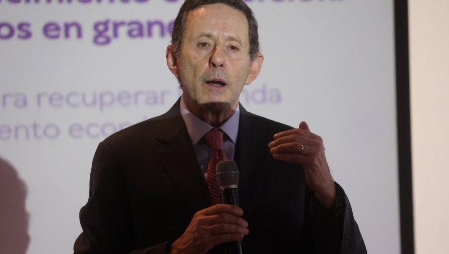 José De Gregorio rechaza las críticas del Presidente Boric y defiende al Banco Central