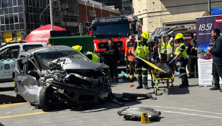 Feria de Emergencia y Seguridad por Fiestas Patrias: organismos demostraron su trabajo en simulacro de accidente en Valparaíso
