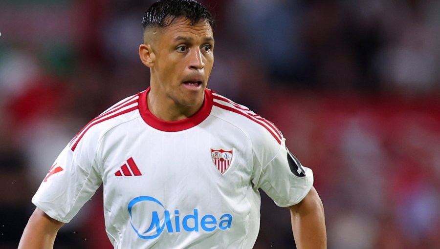Alexis Sánchez debutó con una brillante asistencia en el empate del Sevilla por la liga de España