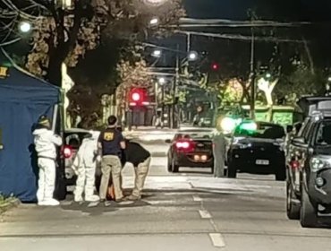 Matan a balazos a hombre de 54 años mientras transitaba en vehículo en Lo Prado
