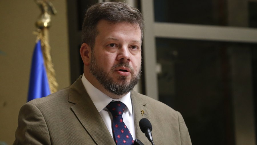 Johannes Kaiser acusa al Gobierno de promover la muerte con el aborto y la eutanasia: "En vez de evitar que nos anden matando el Tren de Aragua"