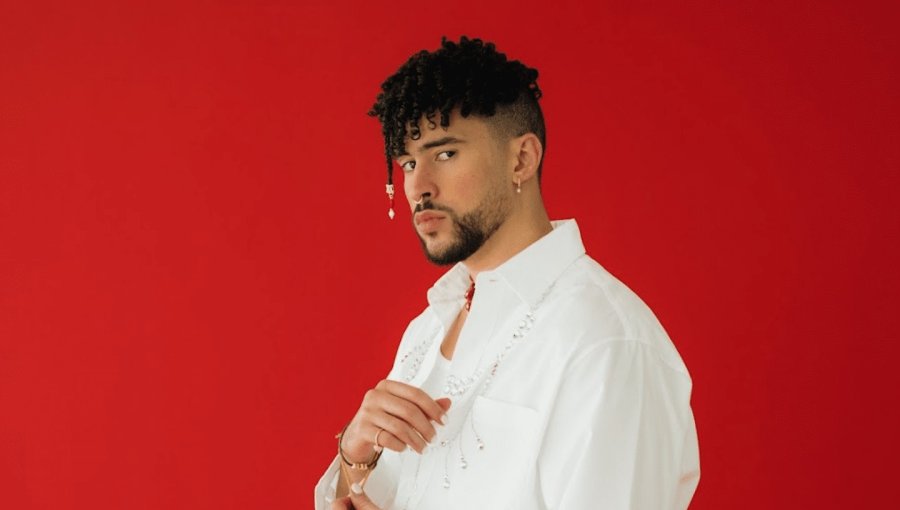 Bad Bunny genera revuelo en sus fanáticos tras anunciar que uno de sus conciertos será transmitido vía streaming para todo el mundo