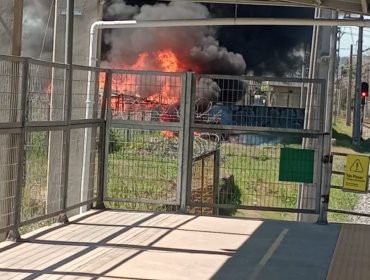Hombre resulta con graves quemaduras tras incendio de ruco en Villa Alemana