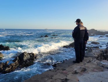 Hasta Concón amplían búsqueda aérea y marítima del adolescente desaparecido en playa Las Torpederas de Valparaíso