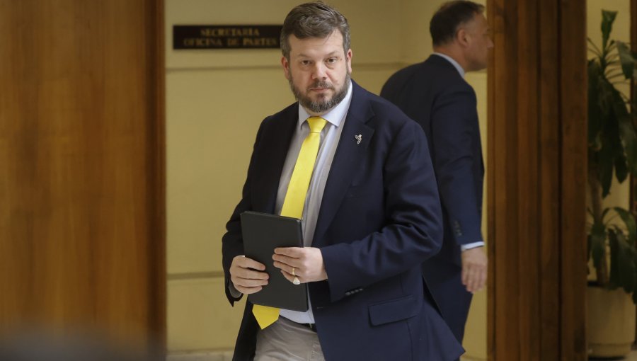 Kaiser tras diferencias en el PC por exclusión de Jadue: "Al final, usted elige a Jara y gobierna Carmona"