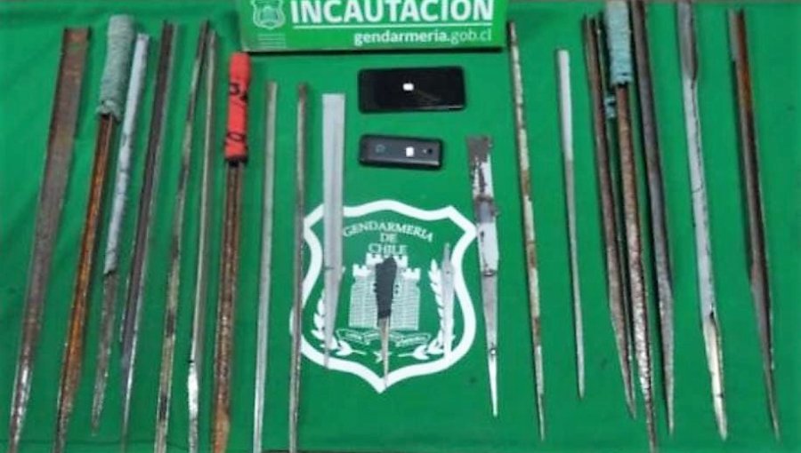 Requisan armas blancas, celulares y drogas durante inédito allanamiento de madrugada en cárceles de Valparaíso y Los Andes
