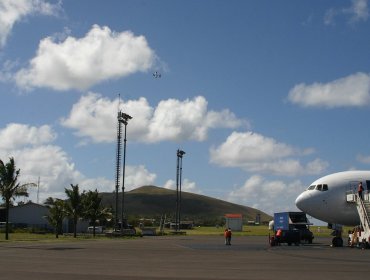 Contraloría toma razón de adjudicación de obras complementarias en el aeropuerto Mataveri de Rapa Nui