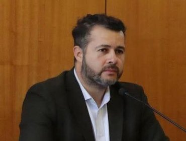 Decretan prisión preventiva para funcionario municipal que mordió la oreja del alcalde de Melipeuco