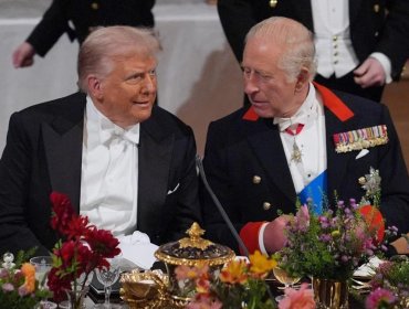 Rey Carlos III elogia el "compromiso" de Trump para "encontrar soluciones" a conflictos internacionales