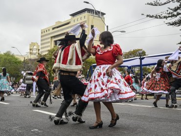 Conozca los cortes y desvíos de tránsito que habrá en Valparaíso por desfile patrio