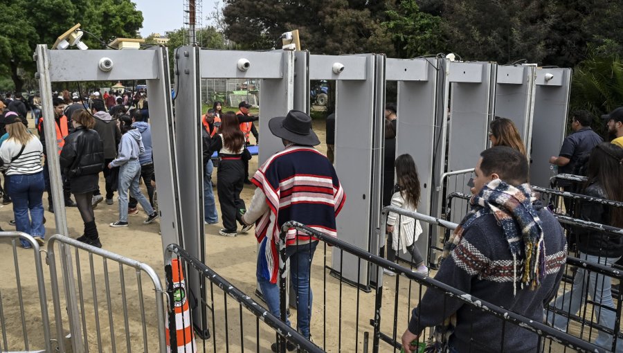 Con detectores de metales, drones y cámaras resguardarán la seguridad de los miles de asistentes a las fondas en Valparaíso y Viña