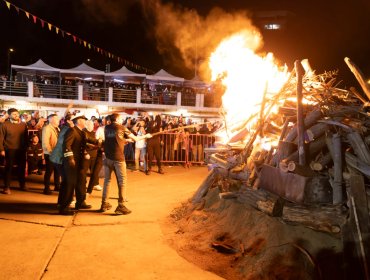 Más de 10 mil personas llegaron a Caleta El Membrillo a la Fogata del Pescador