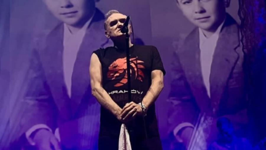 Tras suspender fechas en EE.UU., Morrissey mantiene su presentación en Santiago