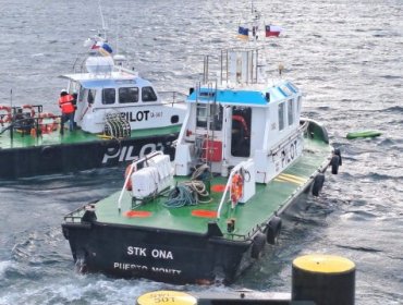 Rescatan a joven kayakista que se ahogaba en el gélido Estrecho de Magallanes