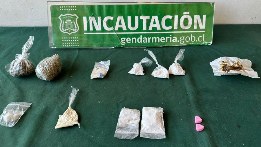 Sorprenden a mujer intentando ingresar cóctel de drogas a interno de la cárcel de Valparaíso
