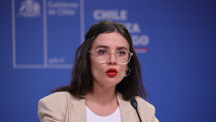 Ministra vocera de Gobierno se refiere a dichos de Artés contra Kast: “Debe hacerse cargo de sus palabras”