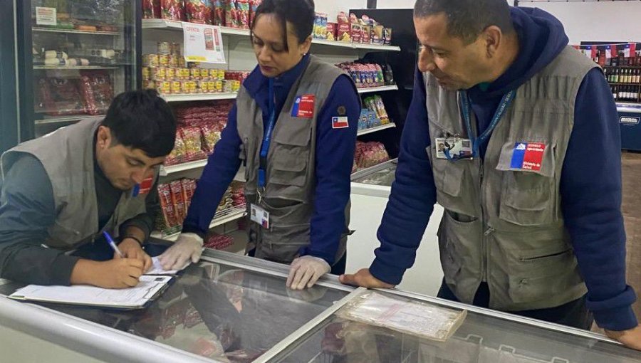 Seremi de Salud cursó más de 80 sumarios sanitarios y decomisó 2,6 toneladas de alimentos por Fiestas Patrias en la región de Valparaíso