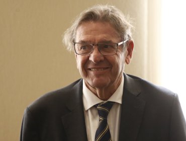 Exembajador Jaime Gazmuri asume como presidente de TVN en reemplazo de Francisco Vidal