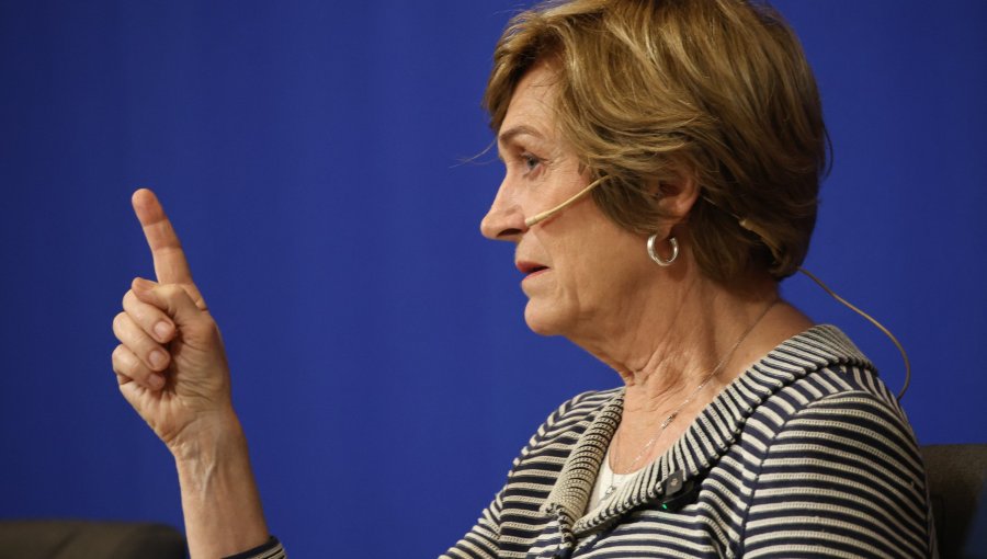 Evelyn Matthei planteó que es posible sacar adelante a Chile “sin extremos”