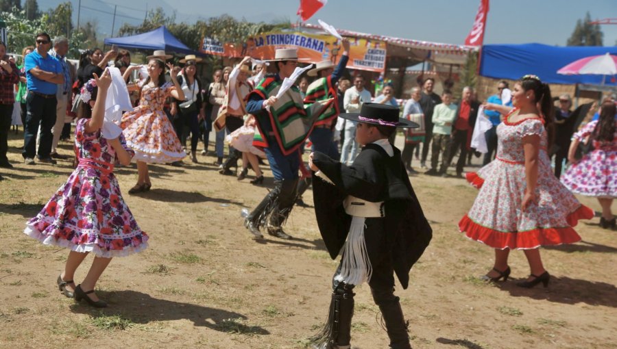 Exitoso modelo de concesionar fondas convirtió a Limache en la fiesta gratuita más grande de la región de Valparaíso