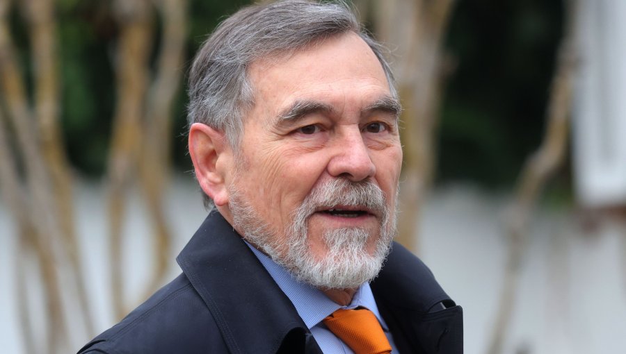 Asesor económico de Jara, Luis Eduardo Escobar: “Proponemos seguir adelante con lo que hizo Grau en permisología”