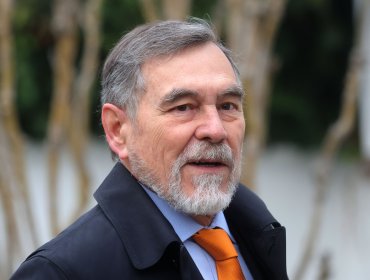 Asesor económico de Jara, Luis Eduardo Escobar: “Proponemos seguir adelante con lo que hizo Grau en permisología”