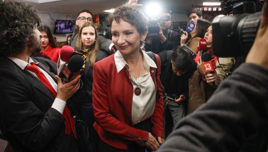 Carolina Tohá iniciará gira por Europa que la mantendrá alejada del comando de Jeannette Jara