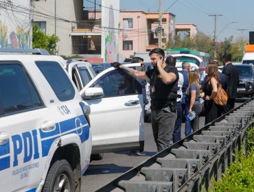 PDI se enfrentó a tiros con sujetos que se hacían pasar por detectives para robar en un recinto comercial en San Miguel