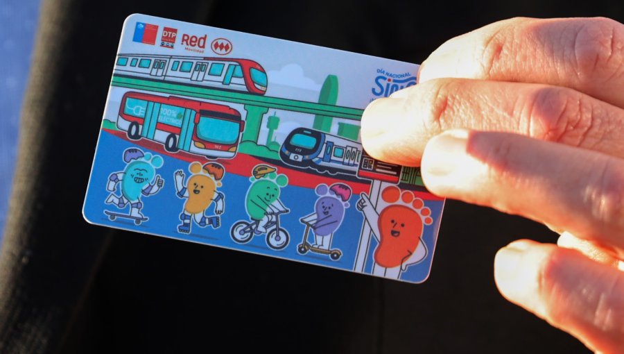 Ministerio de Transportes lanzó nuevo diseño de Tarjeta Bip! para celebrar el día nacional sin auto