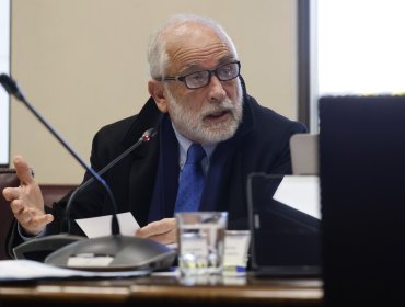 Ministro de Vivienda a Matthei tras acusaciones sobre demoras de pago: "Si tiene antecedentes debería denunciarlo"