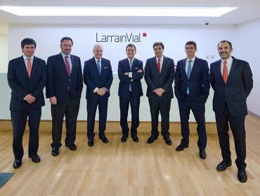 Caso Factop: rebajan multas a Larraín Vial Activos y a sus directores