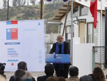 Correos revelarían que Minvu no tendría fondos para cumplir pagos a constructoras del plan habitacional