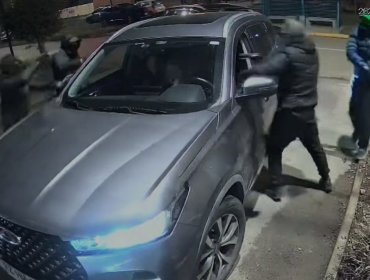 Violento robo de vehículo en Lampa: Delincuentes lo abandonan en Quilicura