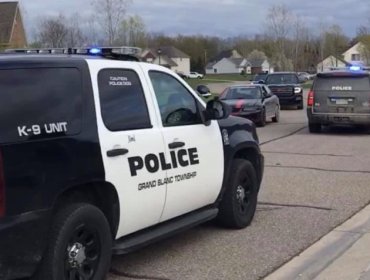 Reportan varias víctimas tras un tiroteo en una iglesia de Michigan