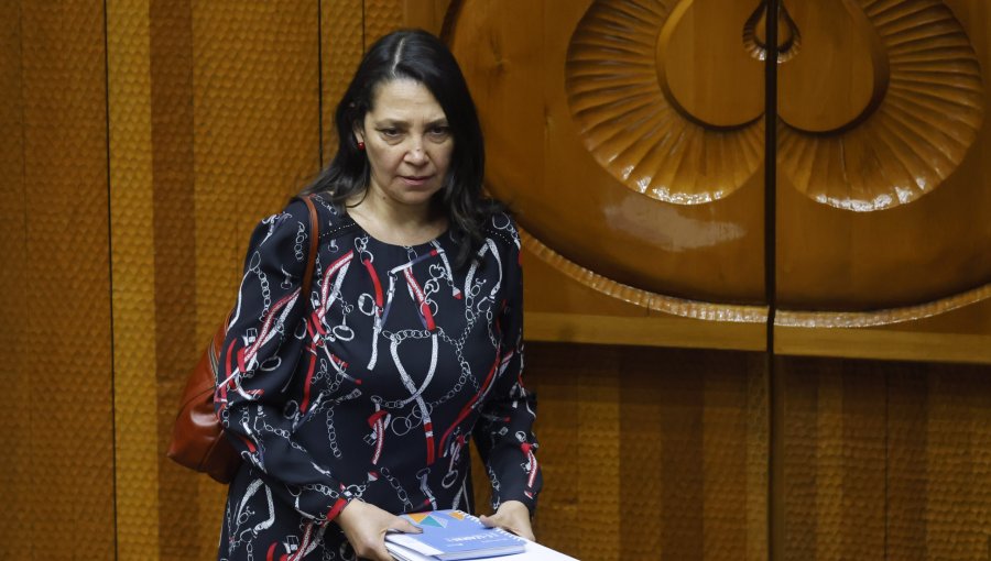 Ministra Lobos responde a críticas de la oposición por Presupuesto 2026: "Hemos actuado con transparencia"