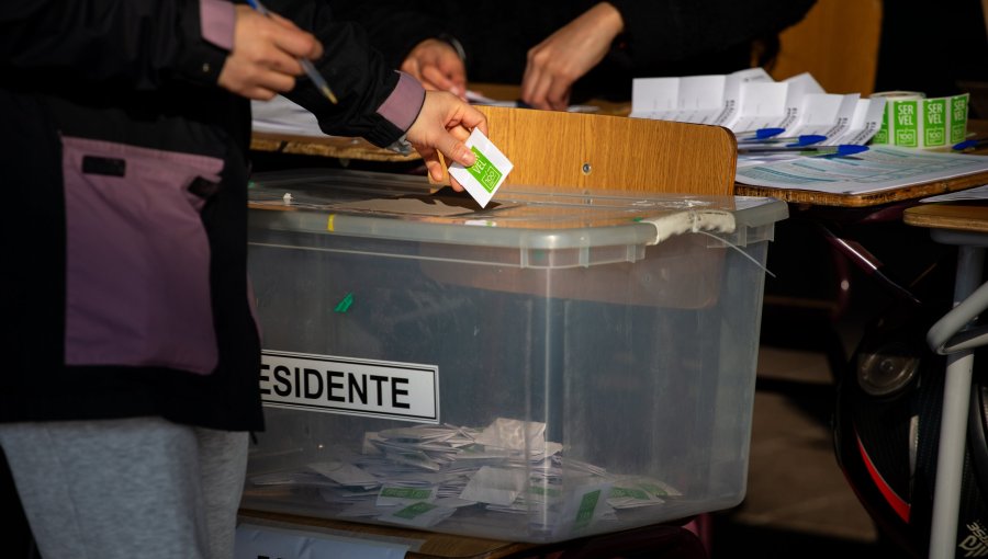 Cámara de Diputados vota este lunes proyectos de voto extranjero y de multas por no sufragar